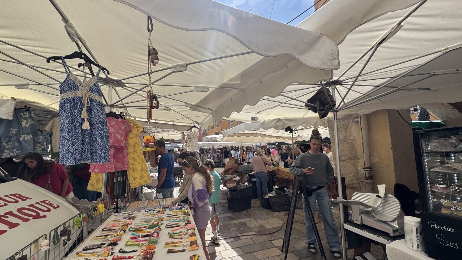 The Friday market in Valbonne, stalls with autumn produce (squash, mushrooms, figs).